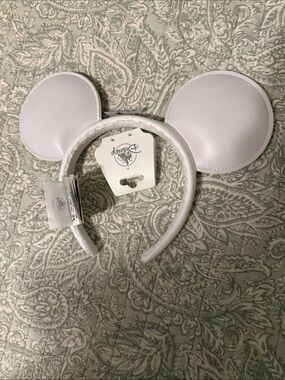Disney White Mouse Ear Headband